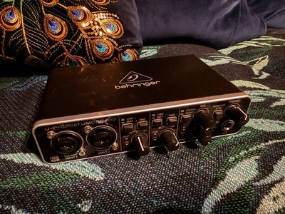 Behringer U-PHORIA UMC204HD 24-Bit USB Audio/MIDI Interface - Black - Image 1 of 2