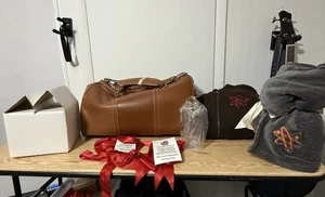 Big Bang Theory Cast und Crew Geschenke. PROMO RARE MUST SEE!! - Bild 1 von 14