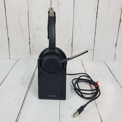 Plantronics Voyager Focus UC | 203079-01 Headset and Charging Stand Bluetooth - Image 1 of 4