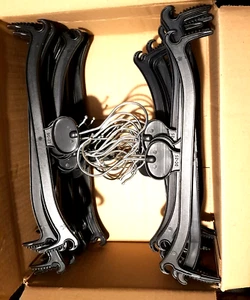 Karton mit 32 Kinder Rock-/Hosenbügeln 25-30 cm - Bild 1 von 2