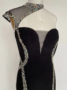Black Party Dress Size 2 One Shoulder Multi Beaded Illusion Sexy Gown Sz 2 - Picture 1 of 6