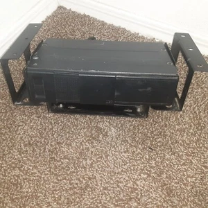 Range Rover P38 Alpine 6 Disc CD changer With Magazine And Bracket XQE100240  - Picture 1 of 5