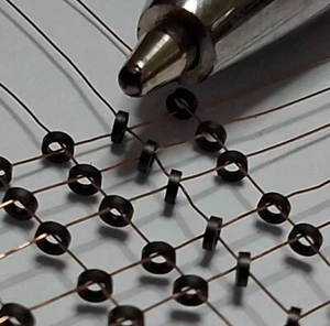 2000X Nuclei Ferrit Build Your Own Ferrit Core Memory KIT Kupferdraht 0,1 mm - Bild 1 von 13