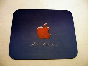 Apple Computer Apple Logo Christmas Santa Claus Mouse Pad - NEW - Picture 1 of 1