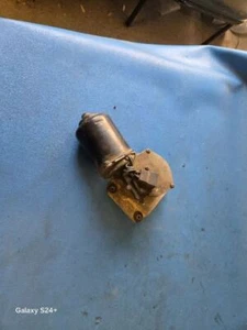 77 78 79 80 ARROW PASSENGER WINDSHIELD WIPER MOTOR 3070 - Picture 1 of 2