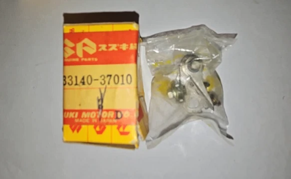 Nuevo de Lote Antiguo Suzuki RE5 Rotary 1975-76 Punto de Interruptor de Contacto Genuino de Fábrica 33140-37010 Foto 1 de 1