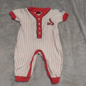 St Louis Cardinals 18 Months Rookie League Ball Buttons Bodysuit Baby Bib Bootie - Picture 1 of 9