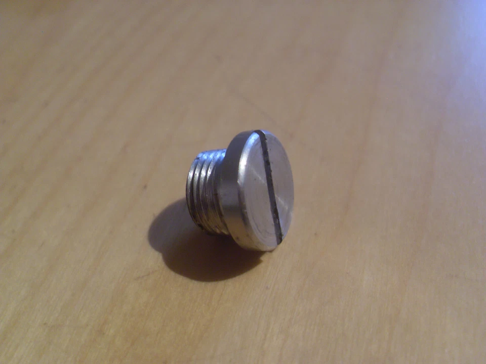 Spezialschraube Dolmar 109 110 111 115 (001111012) - Bild 1 von 1