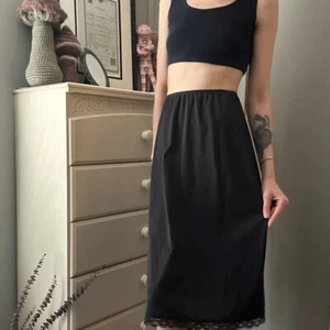 Vintage Deena Black Nylon Half Slip Maxi Skirt Size S Lace Trim W 26-28" USA - Picture 1 of 8