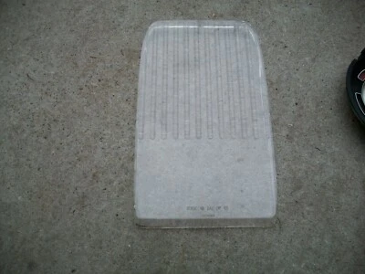 Buick Riviera 1963-1964 bonito original GM luz de estacionamiento lente interior GM 5954384 Foto 1 de 4