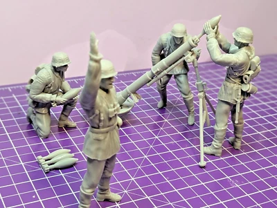 Deutsche Wehrmacht Granatwerfer 42 und Bedienmannschaft Set 1/16 - Bild 1 von 4