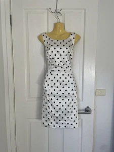 Review White Cocktail Dress Size 10 - Picture 1 of 7