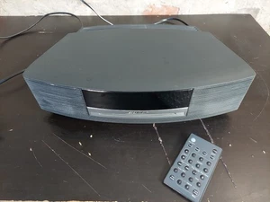 BOSE WAVE MUSIC SYSTEM AM / FM CD PLAYER WORKS W/ REMOTE AWRCC1 Works - Picture 1 of 3