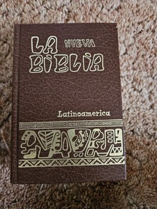 La Nueva Biblia Book Latinoamerican - Foto 1 di 2