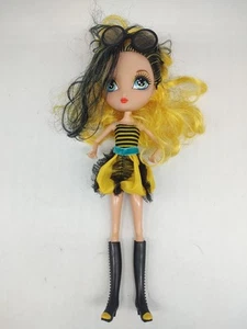 La Dee Da Doll Bee-Licious Garden Tea Party Dee Yellow Black Doll Figure 10" - Picture 1 of 2
