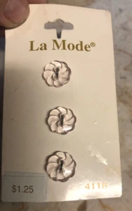 VINTAGE LaMode Buttons Pale Pink Plastic 7/16" #4118  Germany   NOS - Picture 1 of 4