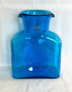 Botella de agua turquesa Blenko firmada Wm. Blenko 2002 - Imagen 1 de 6