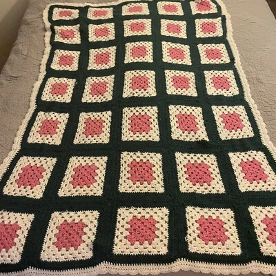 "De colección Ganchillo a Mano Abuelita Cuadrado Rosa Turquesa Blanco Afgano Festoneado 40""X 60" Foto 1 de 2