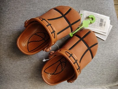 НОВЫЙ баскетбол Crocs (малыш размер 9) - Изображение 1 из 2