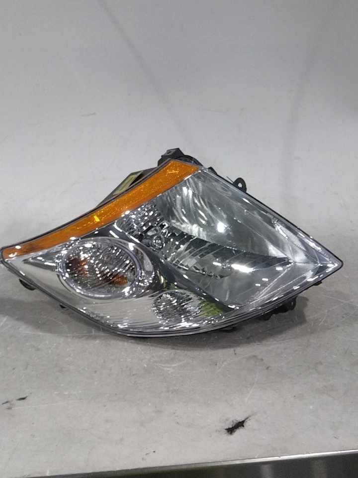 Used Left Headlight Assembly fits: 2008 Nissan Sentra 2.0L Left Grade A - Image 1 of 4