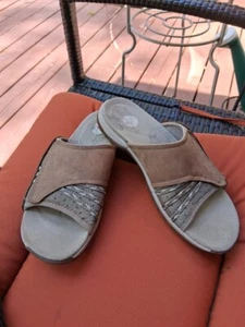 Merrell Lilyfern Damen Aluminium hellbraun Sport Pantoletten Sandalen Größe 8 - Bild 1 von 7