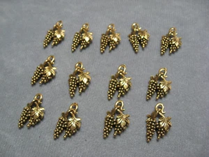 Gotas de peltre color dorado 13 x 21 mm Freeform - Imagen 1 de 3