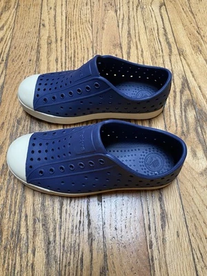 Zapatos Nativos Jefferson Zapatos Agua Talla Niños J2 I’m Azul  Foto 1 de 4
