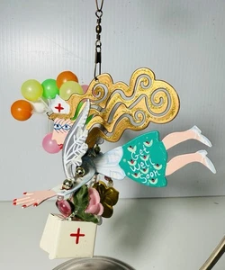 Silvestri ausgefallene Flüge Metallkunst Ornament Karen Rossi 5" Bald gesund Krankenschwester - Bild 1 von 7