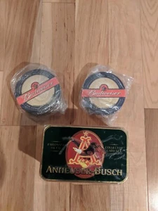 Lote De Colección Nuevo De Lote Antiguo Budweiser Tarjetas Abrigos Cerveza Luz Anheuser Busch  - Imagen 1 de 8