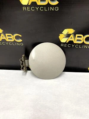 Conjunto de puerta de tanque de combustible GMC Yukon 2000-2006 OEM Foto 1 de 4