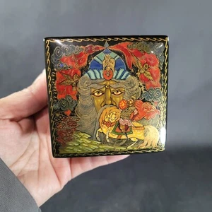 Russian Lacquer Box Fairy tale Hand Painted Signed 3" Hinged Jewelry Trinket Box - Picture 1 of 10