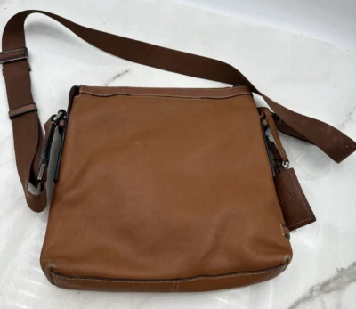 Tumi Mission Bartlett Brown Leather Crossbody Bag Messenger Style - Image 1 of 4