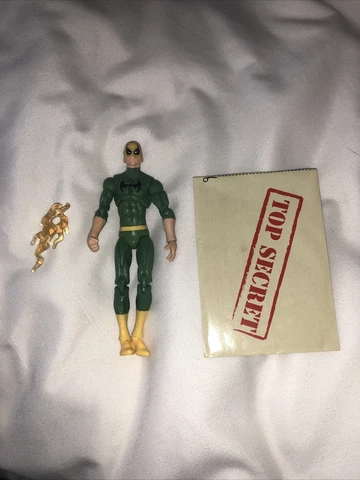 Hasbro Marvel Universe 3.75" Fury Files Wave 2 #17 Iron Fist Closed Fist Loose Cover