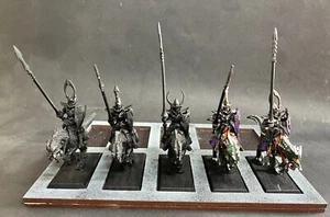 Dark Elves Cold One Knights x 5, Warhammer Fantasy, Vecchio Mondo, lotto 3 - Foto 1 di 4