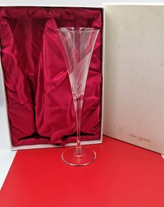Un Giglio Hoya della Valle Flauto Champagne Cristallo e Firmato con Scatola - Foto 1 di 21