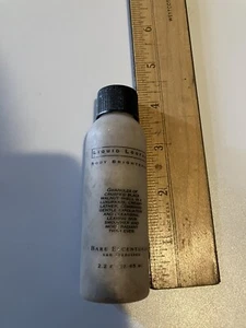 Iluminador corporal líquido Bare Escentuals 2,2 fl oz 65 ml de colección descontinuado  - Imagen 1 de 3