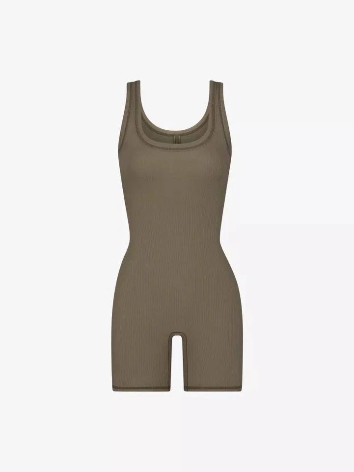 SKIMS Outdoor Basics Mid Thigh Bodysuit Sz Medium Army (OS-MDT-3774)