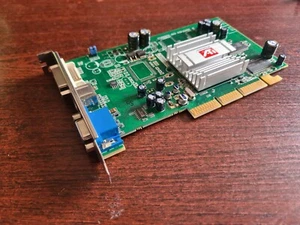 ATI Radeon 9200 SE - Picture 1 of 4