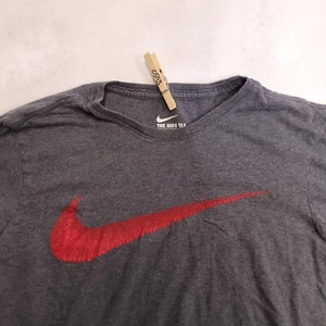 The Nike Tee Graphic Short Sleeve Casual T-Shirt Youth Boys Size M Gray Red - Picture 1 of 8