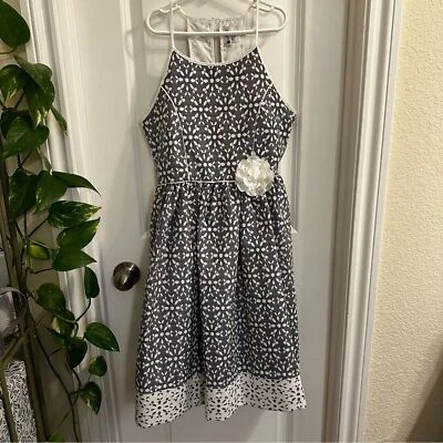 Vestido Emily West azul e branco halter fit & flare com anágua anexada tamanho 16 - Imagem 1 de 4