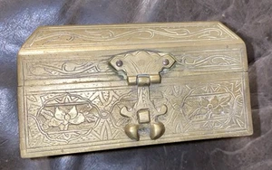 Antique 4 3/8” Hand Hammered ChiselPoint Chinese Woodlined Brass Box/Calligraphy - Picture 1 of 10