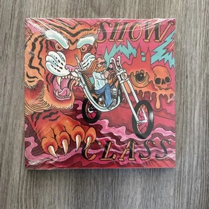 Show Class Magazine Vol. 6 Issue 4 – Tiger Biker Cover Chopper Culture - Picture 1 of 5