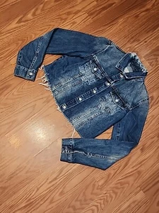 ZARA NEU BLAU TRF DENIM CROPPED JACKE Med Distressed Festival Spanien - Bild 1 von 7