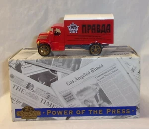 MJ7 Matchbox - Collectibles - YPP06 - 1920 Mack AC - Red & White - Pravda - Picture 1 of 4