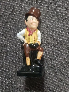 Vintage Royal Doulton Sam Weller Figurine Charles Dickens Character - Picture 1 of 10