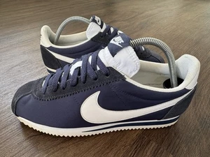 NIKE Cortez Nylon Mens Running Gym Trainers, Navy Blue/White - Size 7 - Picture 1 of 12