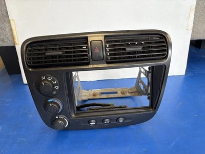 01-05 HONDA CIVIC CLIMATE CONTROL RADIO DASH TRIM BEZEL OEM - Image 1 of 4