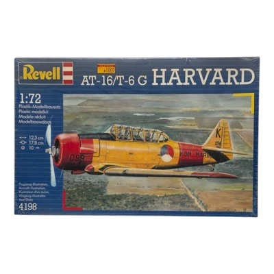 Sealed Revell AT-16/T-6 G Harvard Model Kit WW2 Plane - Image 1 of 3