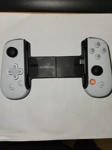Backbone USB-C Phone Controller - Picture 1 of 5