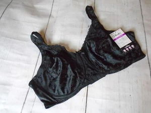 Sujetador 42D Nuevo con Etiquetas Negro Floral U/W Sin Forro PLAYTEX Love My Curves #4422 42D - Imagen 1 de 6